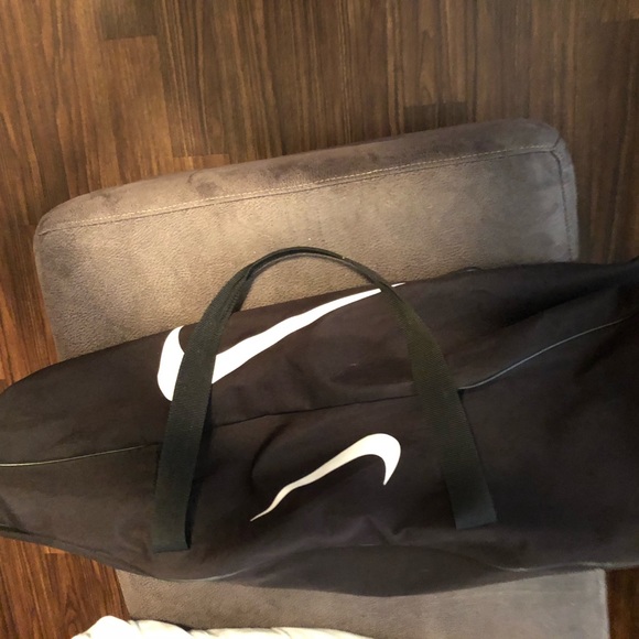 Nike Bat Bag - Picture 6 of 7